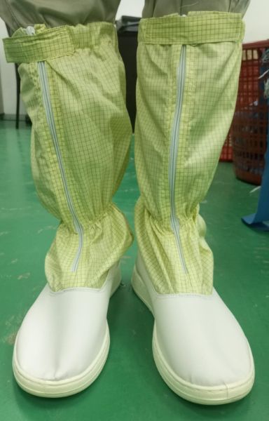 Picture of Knee length fabric attached to shoe booties,  Class 10, Size 270