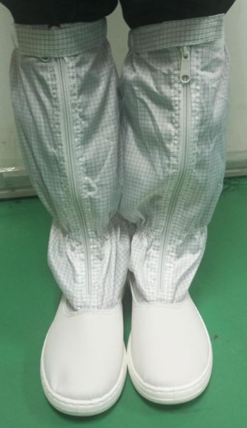 Picture of Class 100, Size 320 Knee length fabric attached to shoe booties