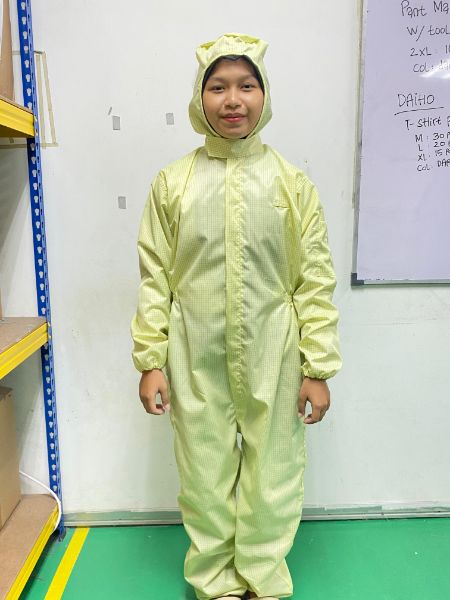 Picture of Jumpsuit - Class 10 Cleanroom Compatible, without Embroidering of A*STAR logo, Size 3XL