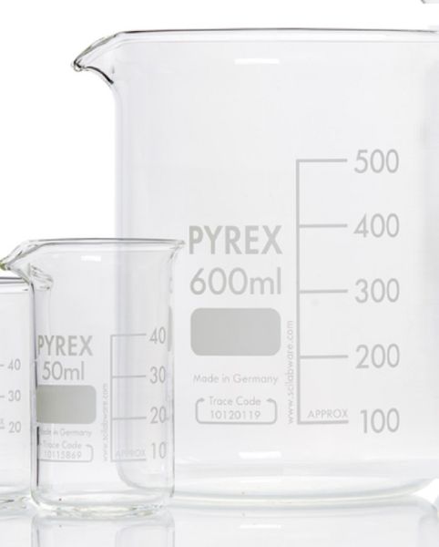 Picture of Beaker, low form, 600ml, grad, w/spout, Class A Borosilicate Glass 3.3